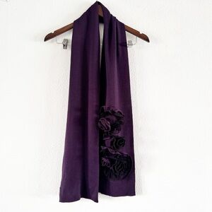 Vera Wang Soft Knit Fashion Scarf Floral Fabric Deep Purple Beet Accessory